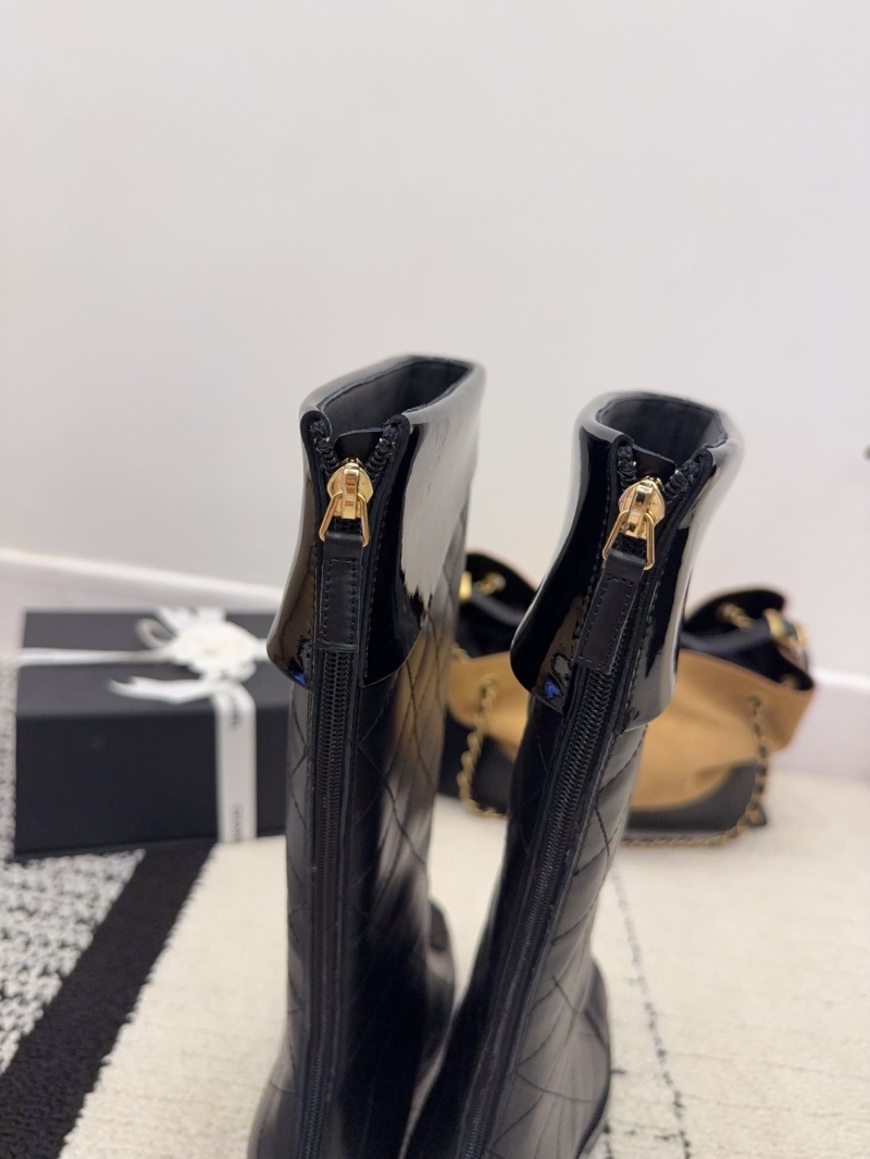Ch**el boots